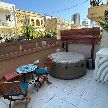 Sereno - Luxury With Hot Tub - Walk To St Julian's And Paceville * Is-Swieqi