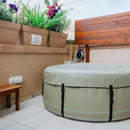 Sereno - Luxury With Hot Tub - Walk To St Julian's And Paceville 公寓 Is-Swieqi