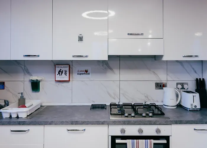 아파트 Sereno - Luxury With Hot Tub - Walk To St Julian's And Paceville