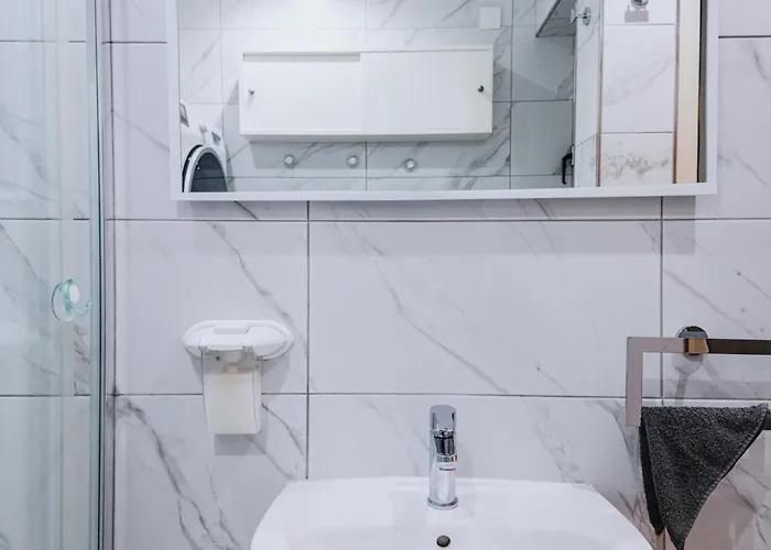 Sereno - Luxury With Hot Tub - Walk To St Julian's And Paceville *